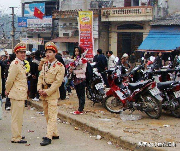 《走进越南》043期：中越三大陆路口岸，一边是城市，一边是县城