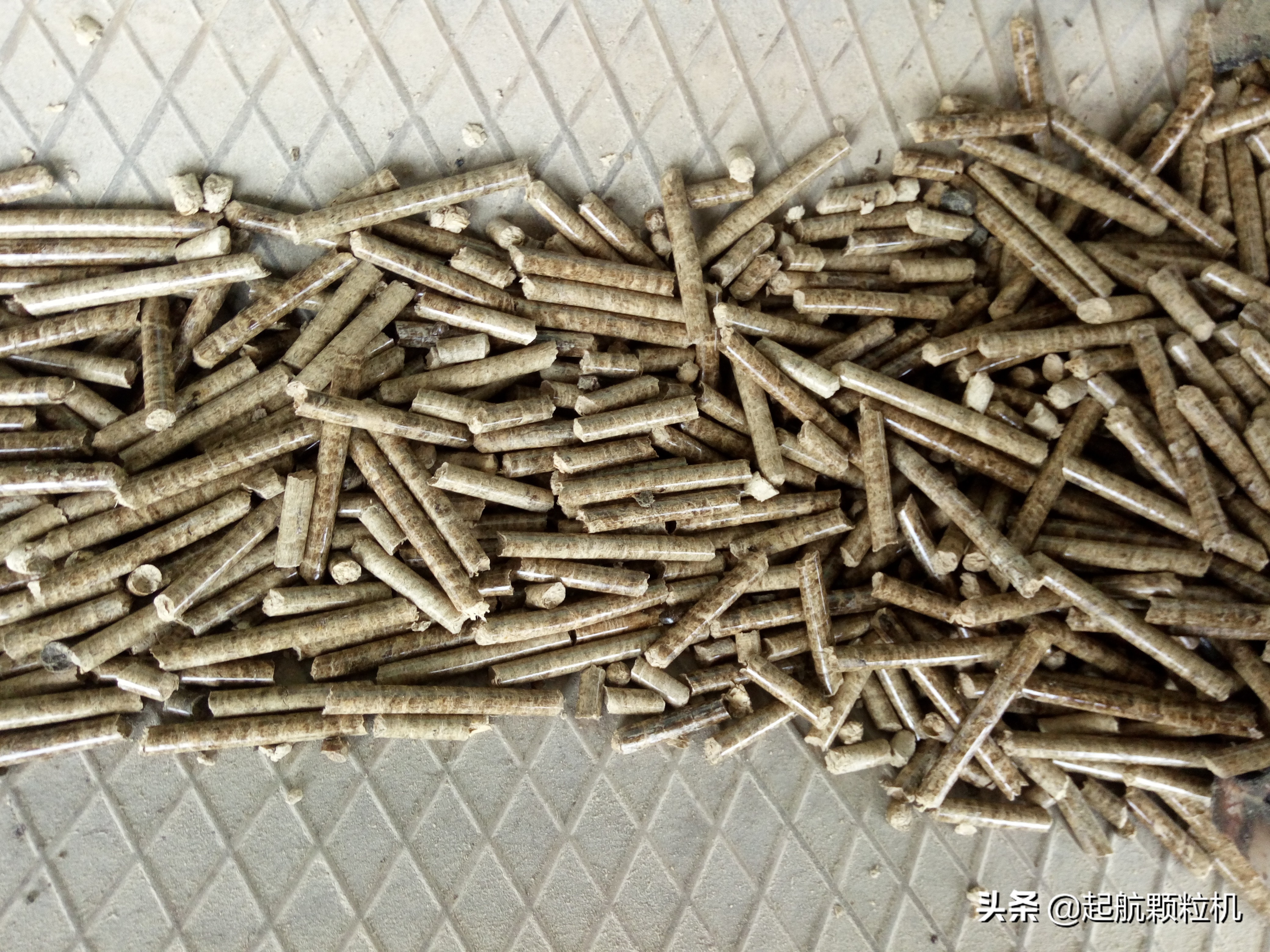 废塑料颗粒如何制作新能源,再生资源塑料颗粒回收利用