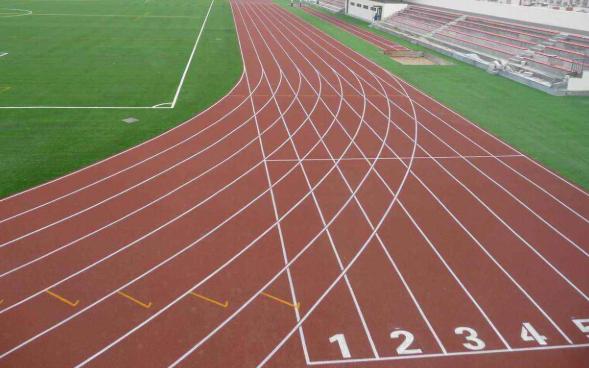 标准田径场地照明设计,标准的田径场地面积