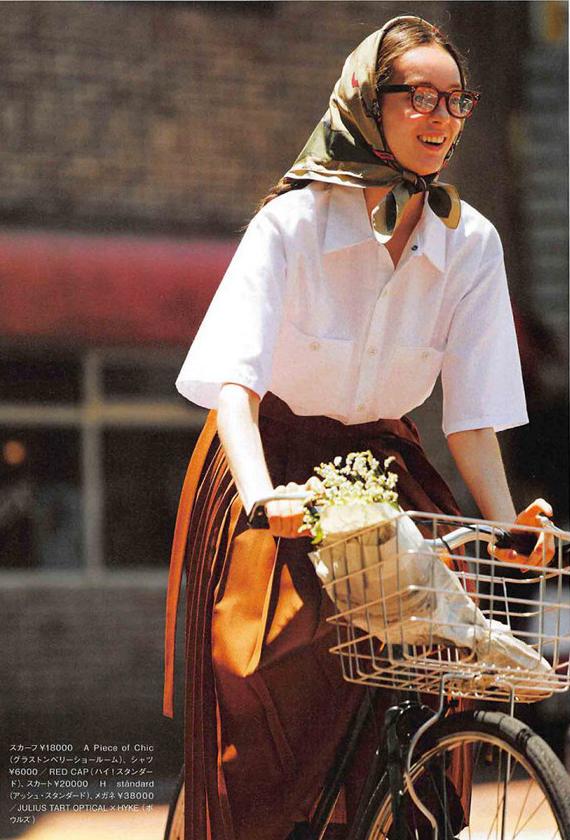 美丽丝巾搭配美出高级感魅力十足,丝巾搭配洋气减龄美出高级感