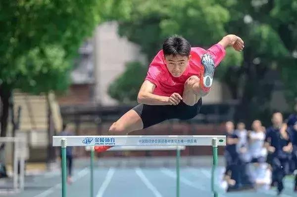 闀块儭鑺欒搲瀹為獙涓鍒樼繑,闀块儭鑺欒搲涓鍒樼繑