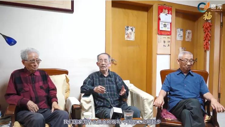 暴涨150亿！河南最良心的“山寨假货”，戳破了美国的世纪*局骗**