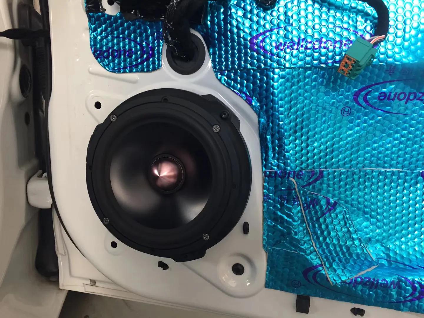 简单改装超出预期，福特福睿斯音响升级黄金声两分频喇叭