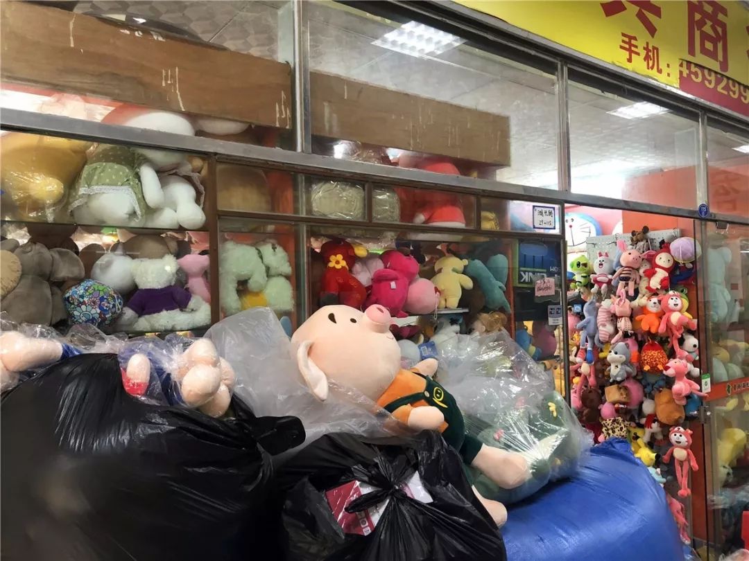 厦门10元店小商品最全批发市场,厦门最大的小商品批发市场在哪里