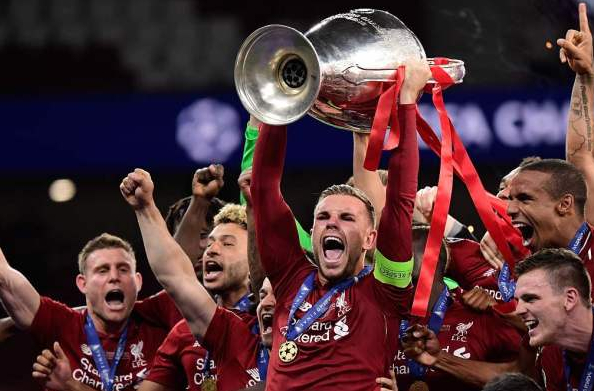 永久保留欧冠奖杯的球队图片,巴萨大耳朵杯