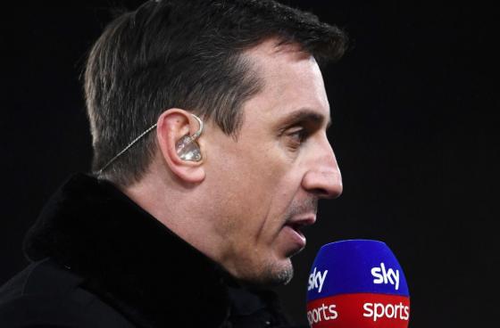 阿根廷巨星被曝性骚扰！赛场搂抱女裁判，成为众矢之的