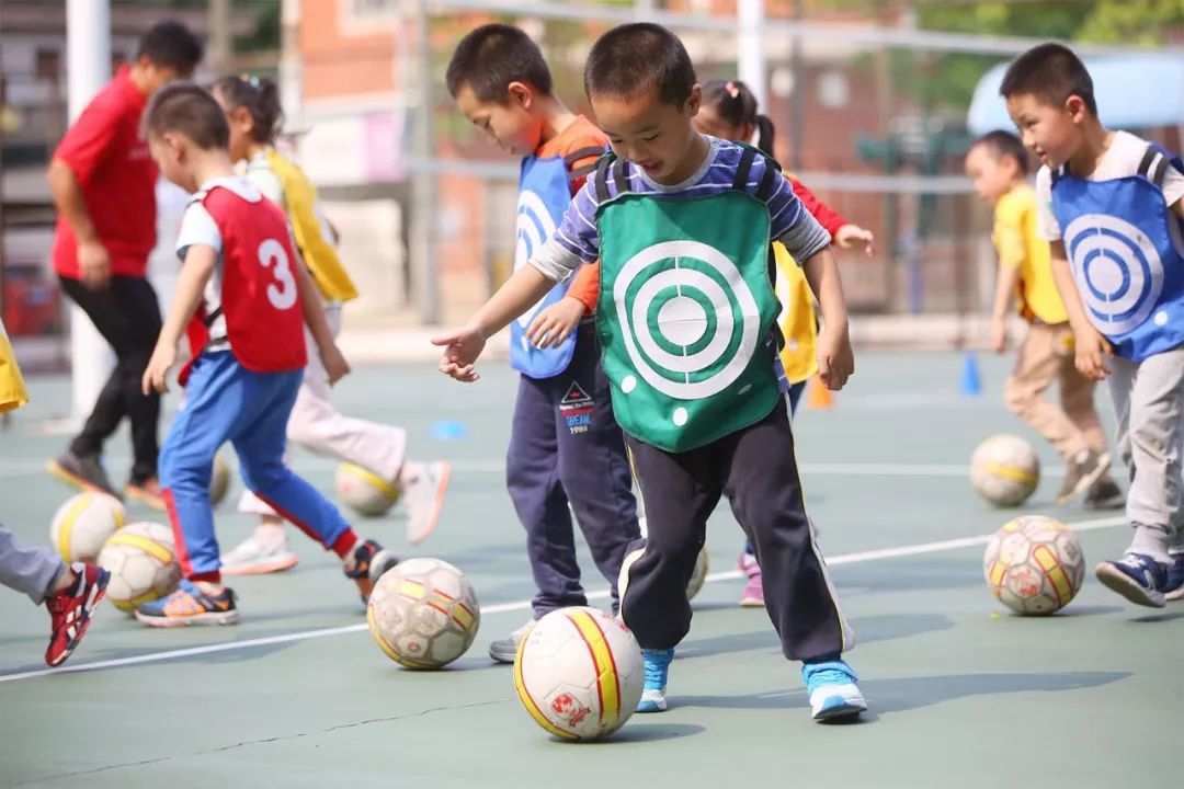 孩子的身高和父母的比例,孩子的身高和年龄对比