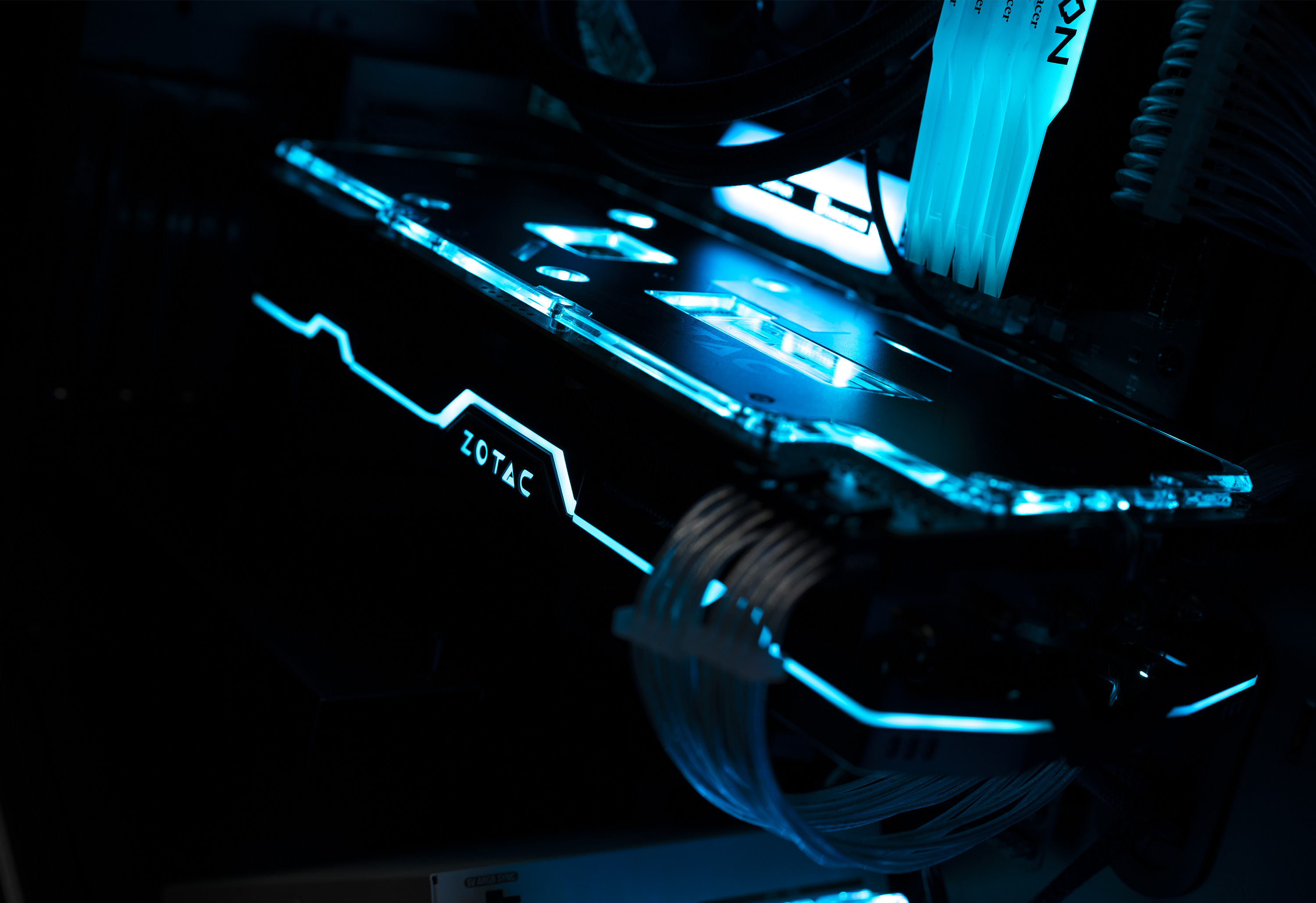 顶级机箱装机,第一次装机推荐机箱