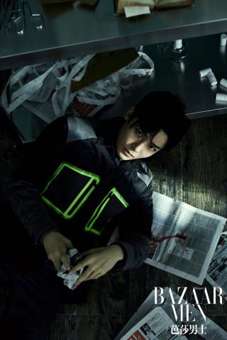 侯明昊时尚时装秀,侯明昊最新杂志封面芭莎男士点评