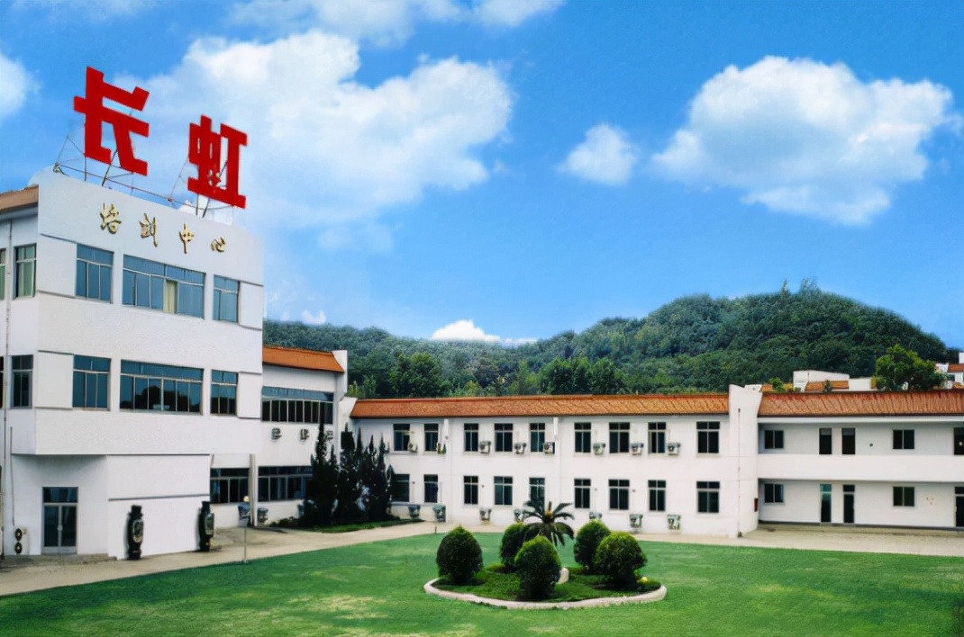 昔日彩电巨头陨落！曾出口被骗40多亿，如今给华为OPPO代工维生