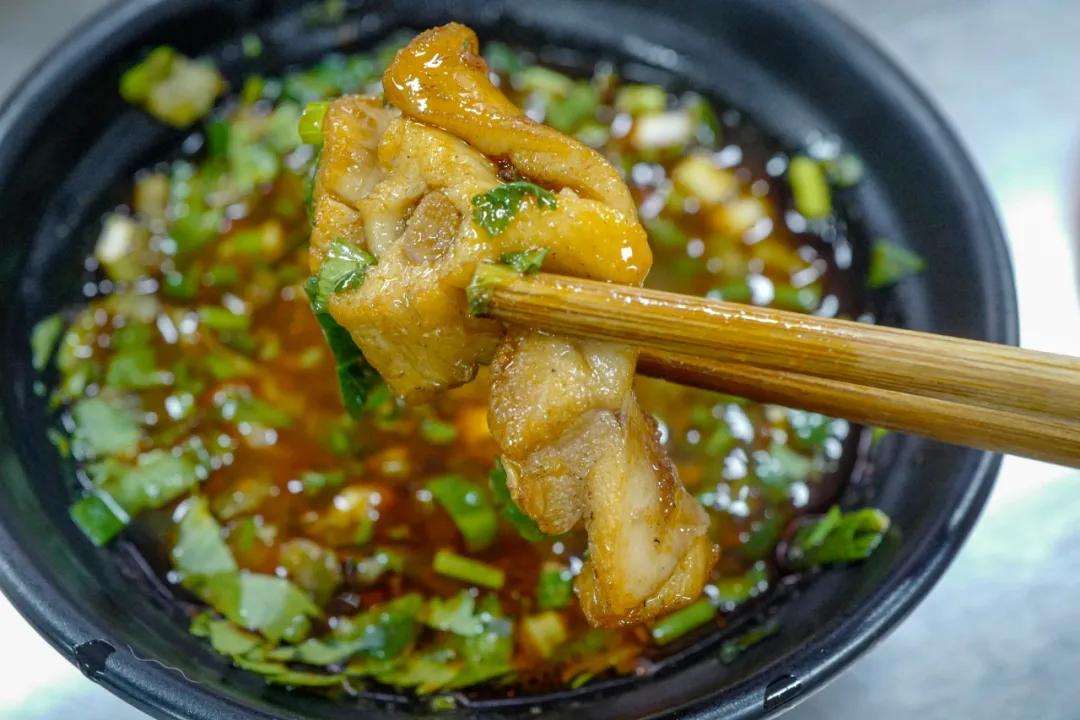 成都人不为人知的火锅,成都土著人吃的苍蝇火锅店