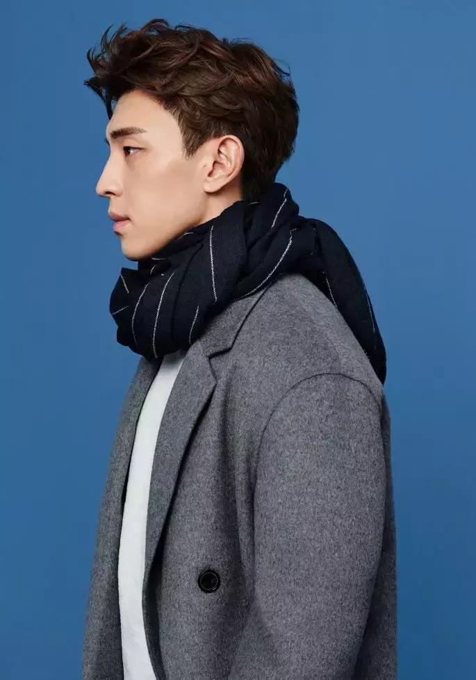 志不在石家庄的邓伦，衣品原来就这样？网友：好帅气