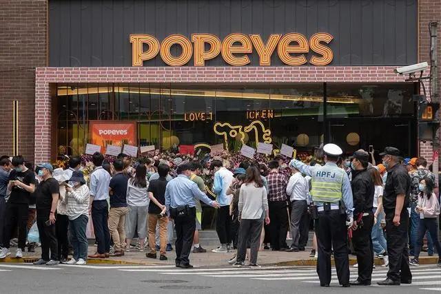 网红店太火也不行,开业一周,Popeyes收获上百条差评