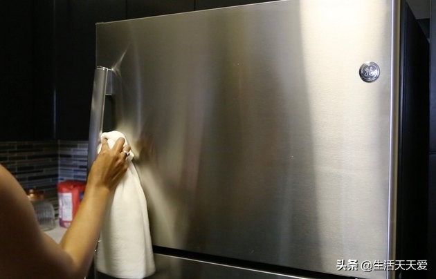 不锈钢器具怎样清洗干净,不锈钢清洗小技巧实用