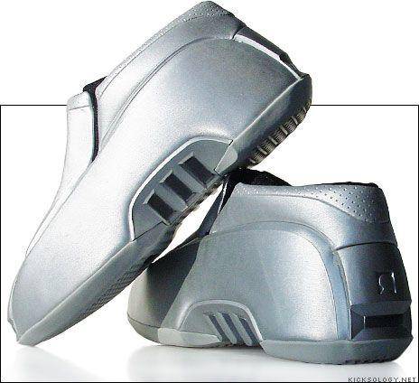 科1科2科3一直到科11,科比的战靴是科比留给科蜜最后的礼物