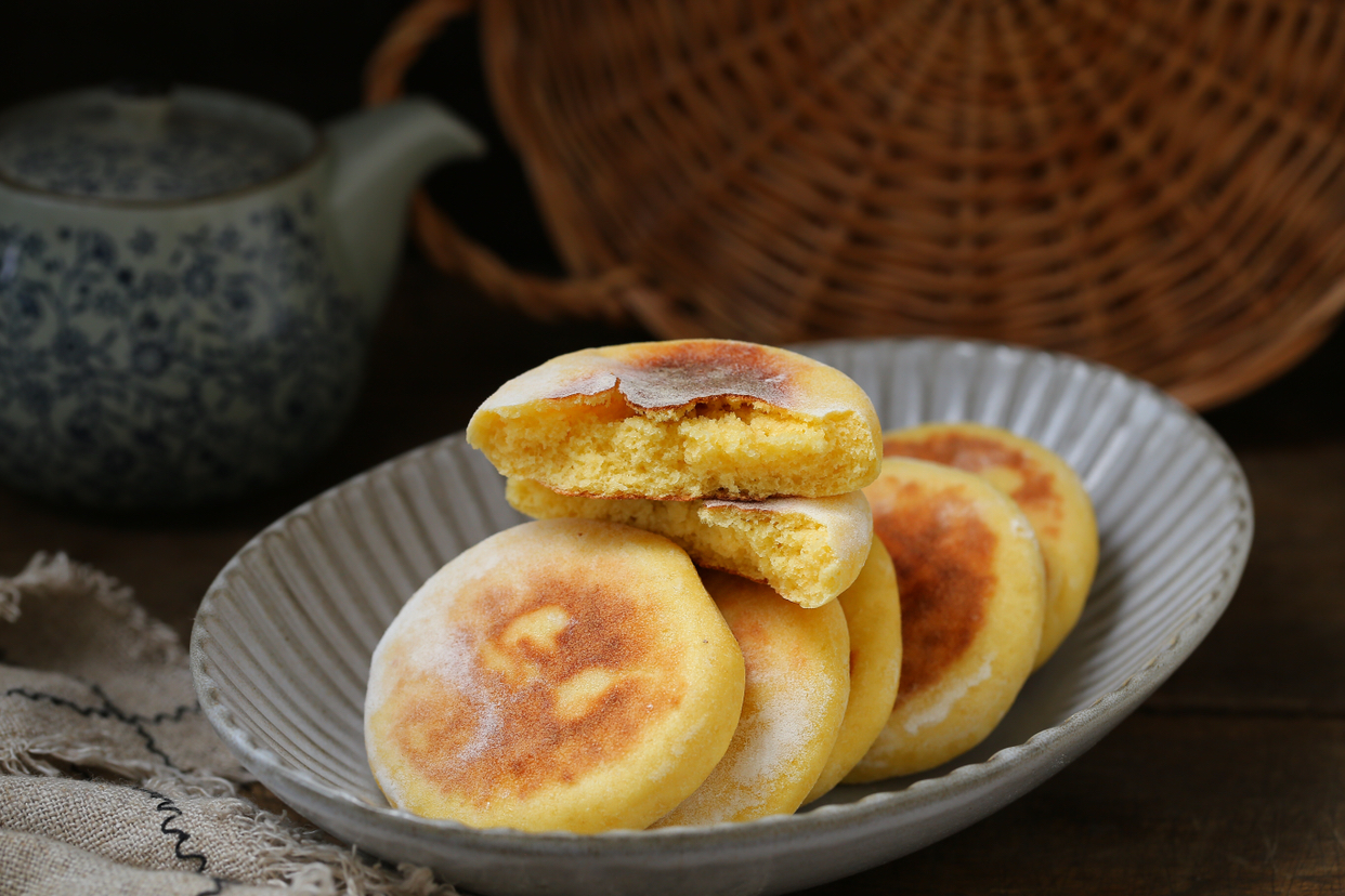 玉米面做饼怎么操作,玉米面做饼需要烫吗