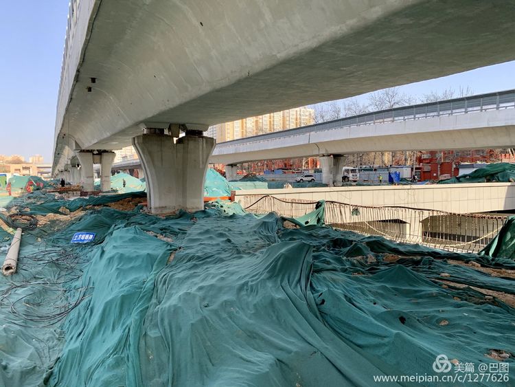 上阳宫到百货楼,疫情下逛西工,期待小街锅贴,王城广场听戏