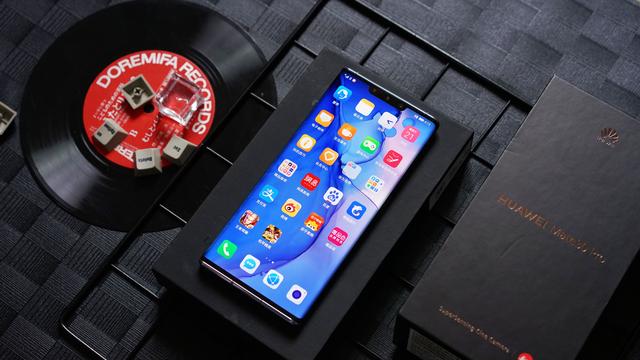 华为mate30pro和华为mate40pro,华为手机目前最值得入手的一款