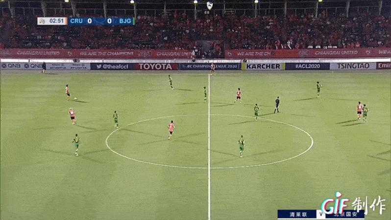 三年时间从中乙逆袭成国脚，曾获世界名帅点赞，国足未来后卫核心