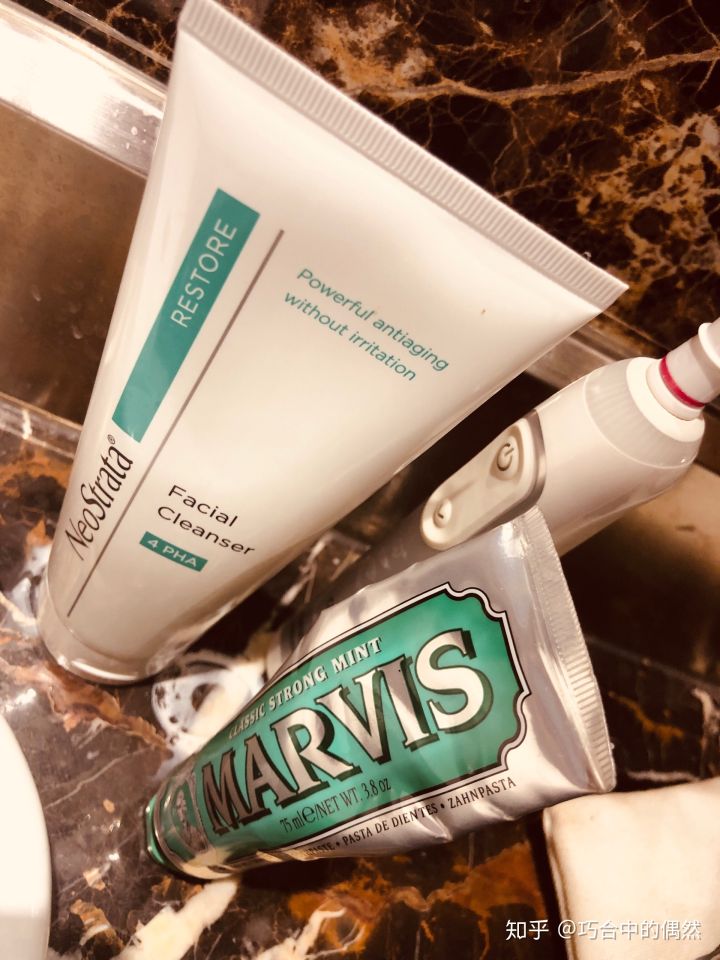 美白精华淡化痘印细纹紧致肌肤,如何祛除痘印啊