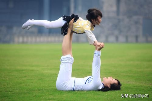 2021高考语文作文最热门话题,2020高考作文热点评析素材