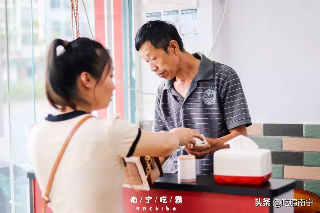 10年搬了3次！师院旁搬走的桂林米粉，我终于在民主路找到了