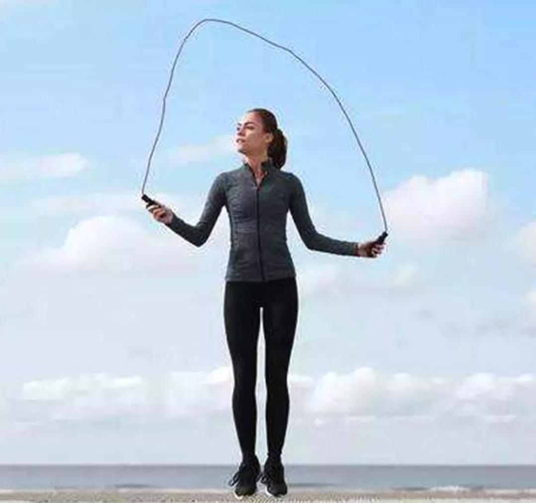 跳绳减肥3天瘦12斤,跳绳拉伸动作