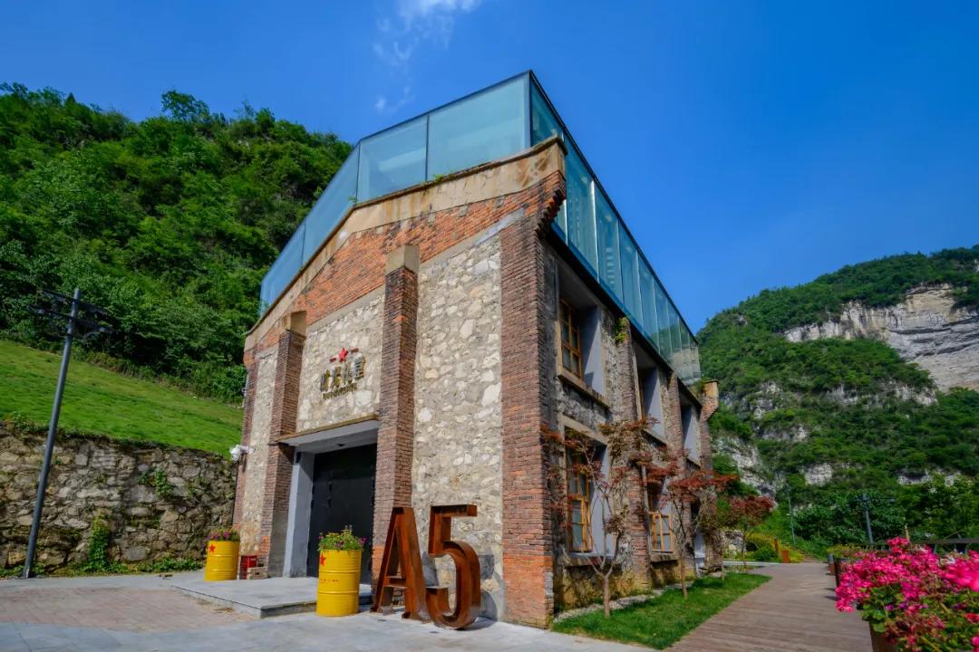 @准新人们，这个周末“喜遇809”主题婚礼秀等你来