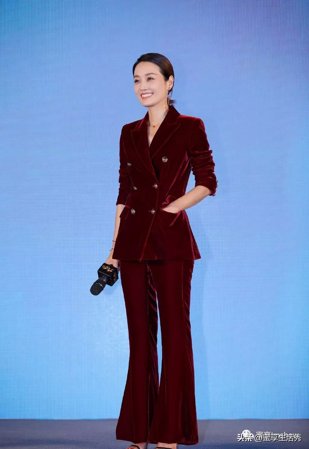 凯特王妃梅根穿衣搭配,凯特王妃和梅根穿衣打扮秋冬