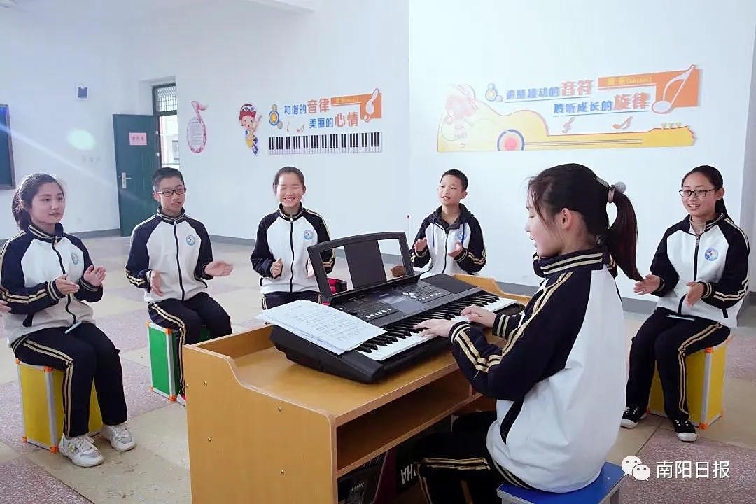 陪伴引领共同成长,南阳市第一完全学校全景校园