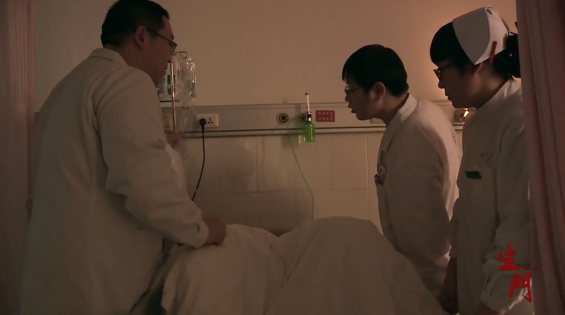 大年三十孕妇独自堕胎,大年30女子独自去医院堕胎完整版