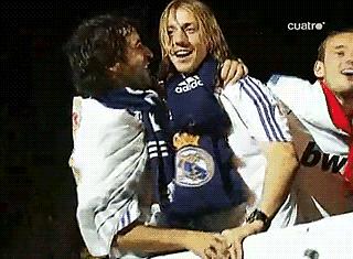 西班牙十大足球巨星现役,西班牙最帅足球明星