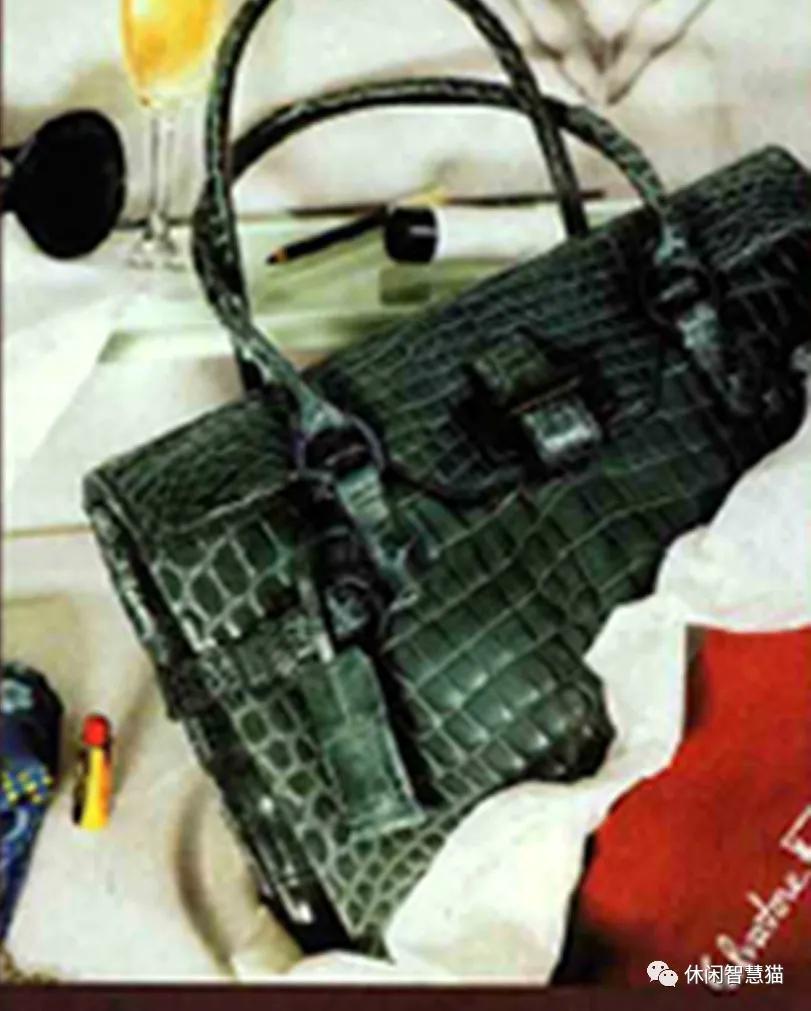 ferragamo鑿叉媺鏍兼厱鐨寘,钀ㄥ皵鐡﹀鑿叉媺鏍兼厱鐨叿