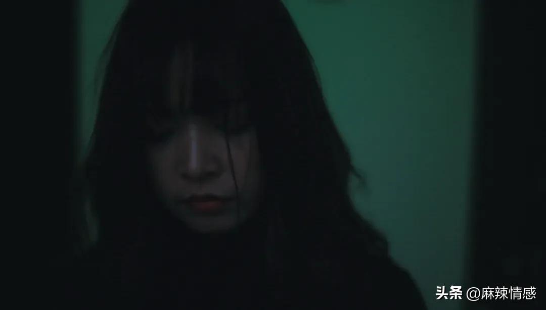 高管涉嫌性侵养女4年视频,高管涉嫌性侵养女案最新分析