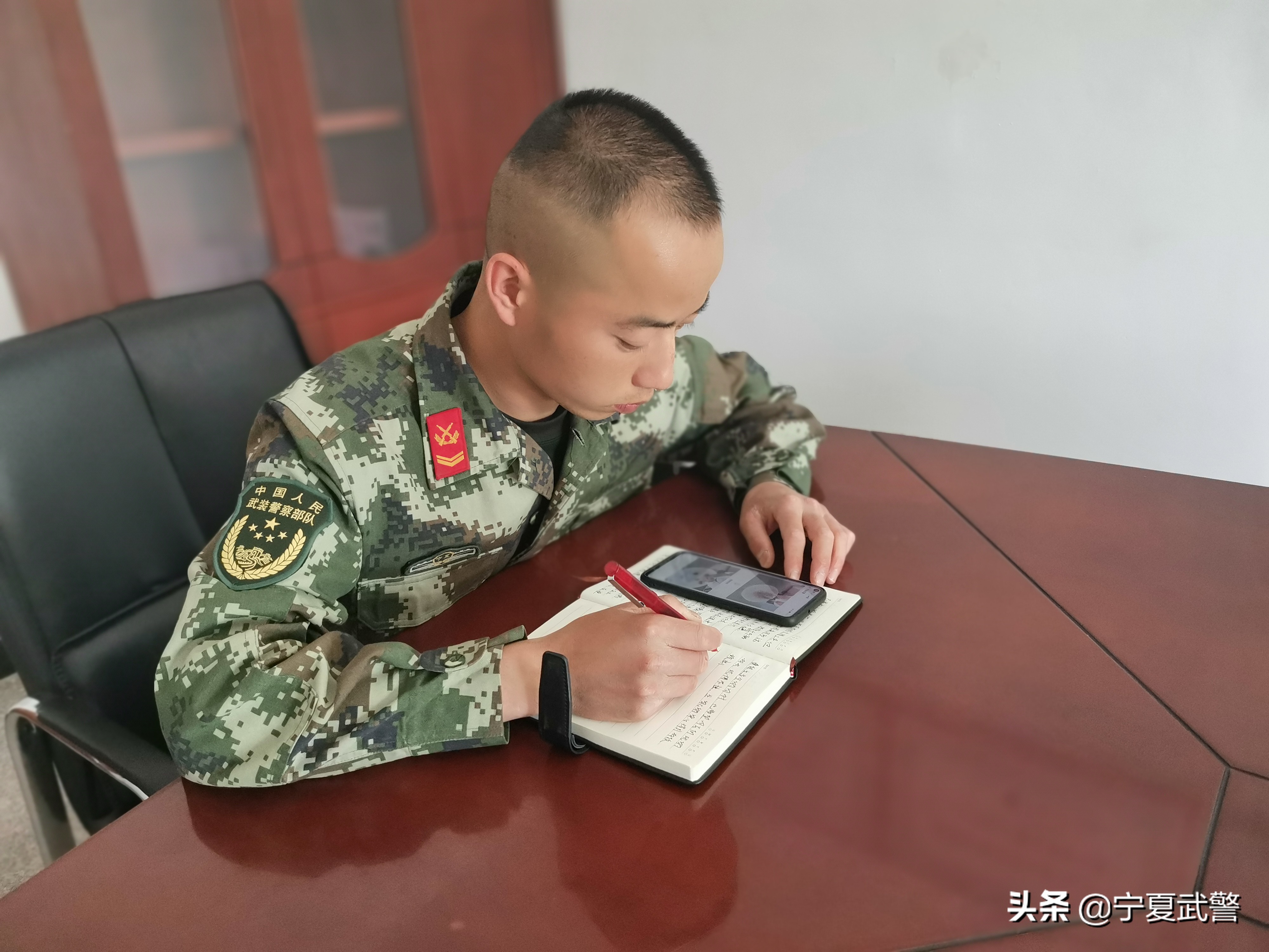 在摸索中继续前进的老班长