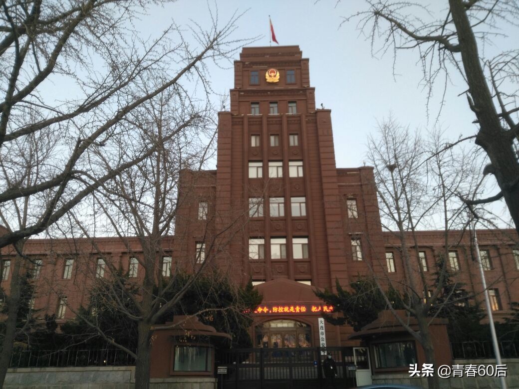 大连人民广场,大连人民广场老建筑