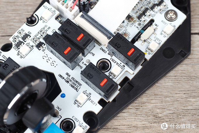 达尔优cm630牧马人轻量化鼠标,达尔优牧马人5代有鼠标宏吗