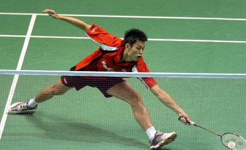 羽毛球鞋穿着脚底打泡,羽毛球打泡