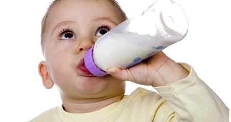 宝宝上火宝妈喝什么可以下火,宝宝喝奶上火食疗