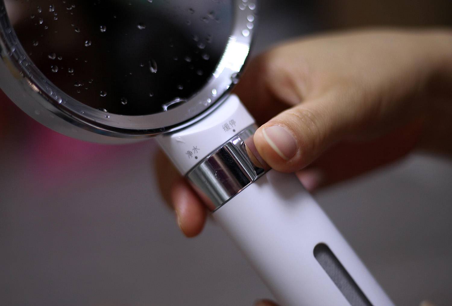 镜子可以淋浴,镜子能告诉你什么