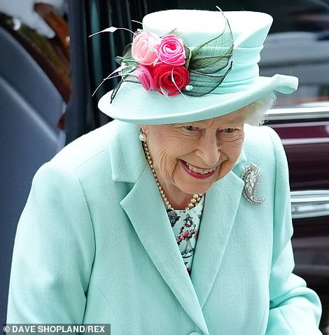 梅根哈里与英女王,英国王室哈里梅根的最新消息