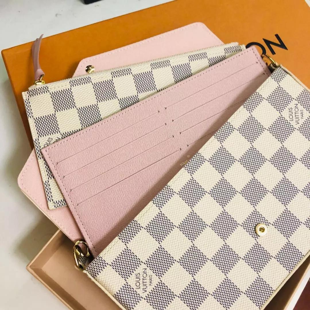 一年买三个奢侈品包包好吗,买过最后悔的大牌包包是什么