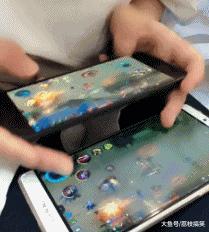 搞笑gif妹子的内心是崩溃的,搞笑gif妹子原来是个逗比