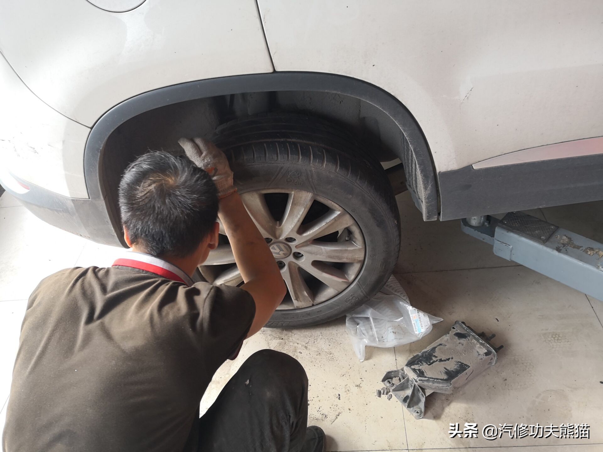 大众途观发动机烧机油维修多少钱,2010款大众途观严重烧机油