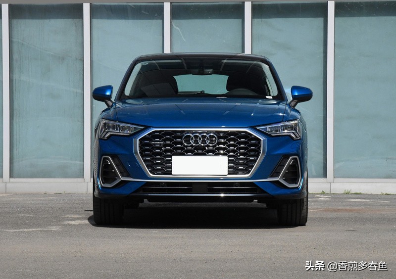 奥迪2020款q340tfsi时尚动感型,2020款奥迪q3sportback车身尺寸