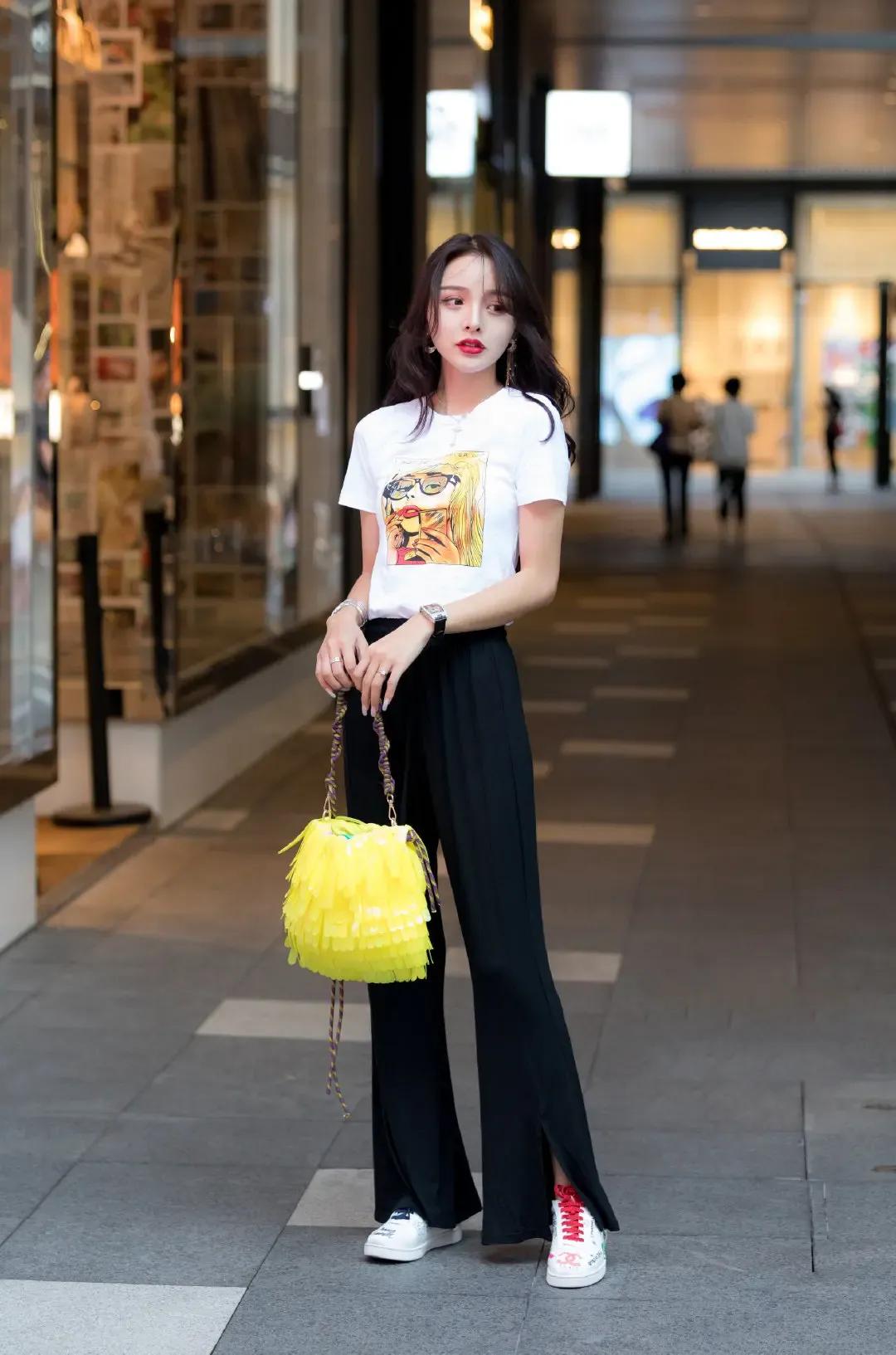 街拍美图时尚气质的小姐姐们,街拍搭配气质漂亮的小姐姐