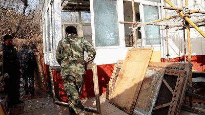 老旧小区提升改造临街墙面换新颜,老城改造再发力持续改善人居环境