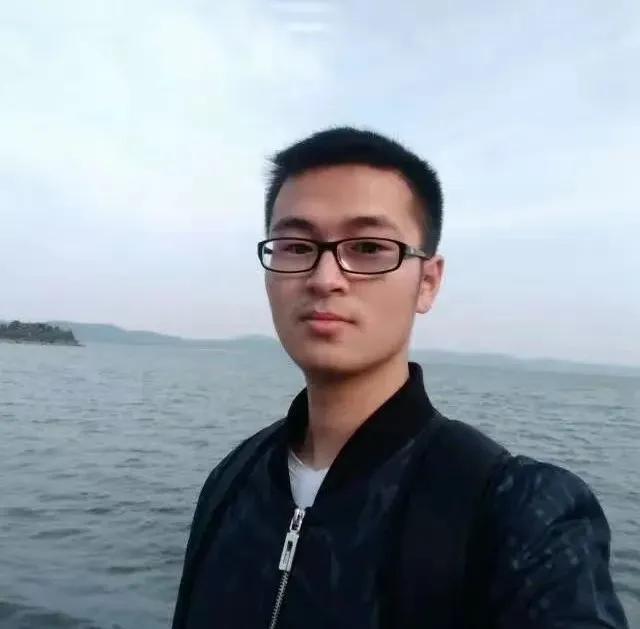 无锡一高校宿舍,成都一大学寝室6名男生上名校