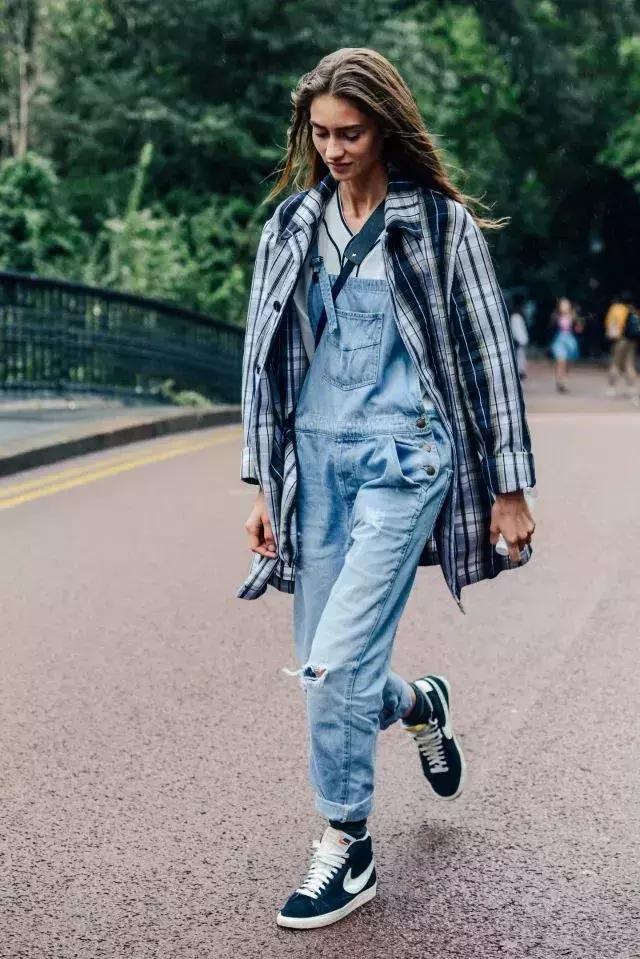 牛仔裤平底鞋穿搭时尚女装,牛仔裤平底鞋搭配视频