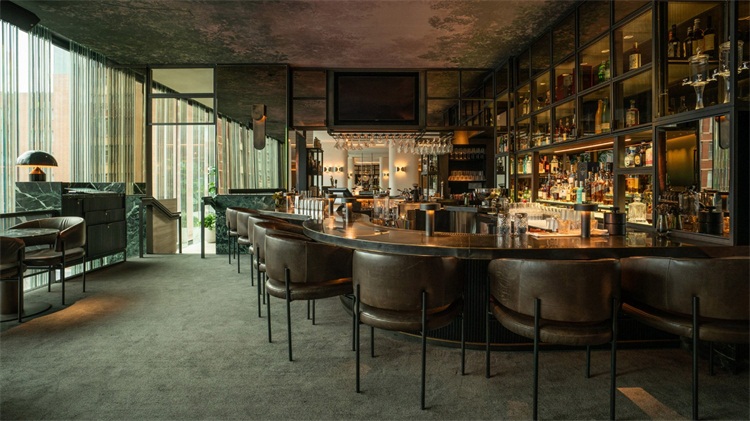 福建厦门有哪几家KTV酒吧好玩，哪些不错的KTV酒吧娱乐家具厂？